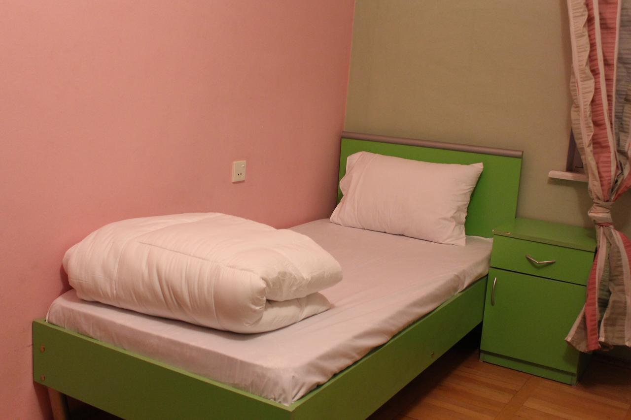 Herrmas Hostel Tbilisi Exterior photo